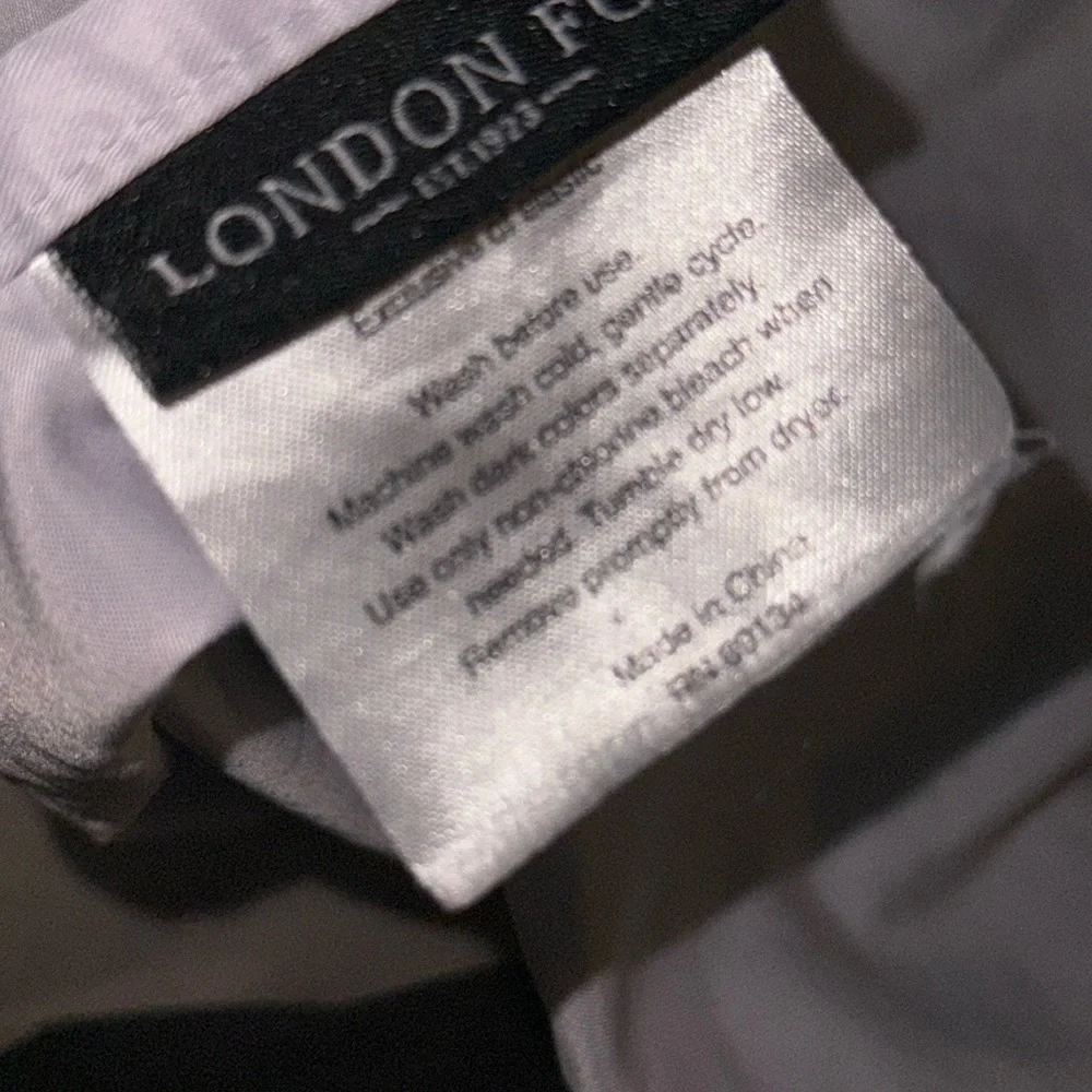 - Beautiful lavender king size fitted sheet